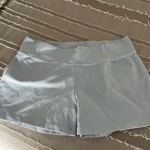 brandy melville booty shorts